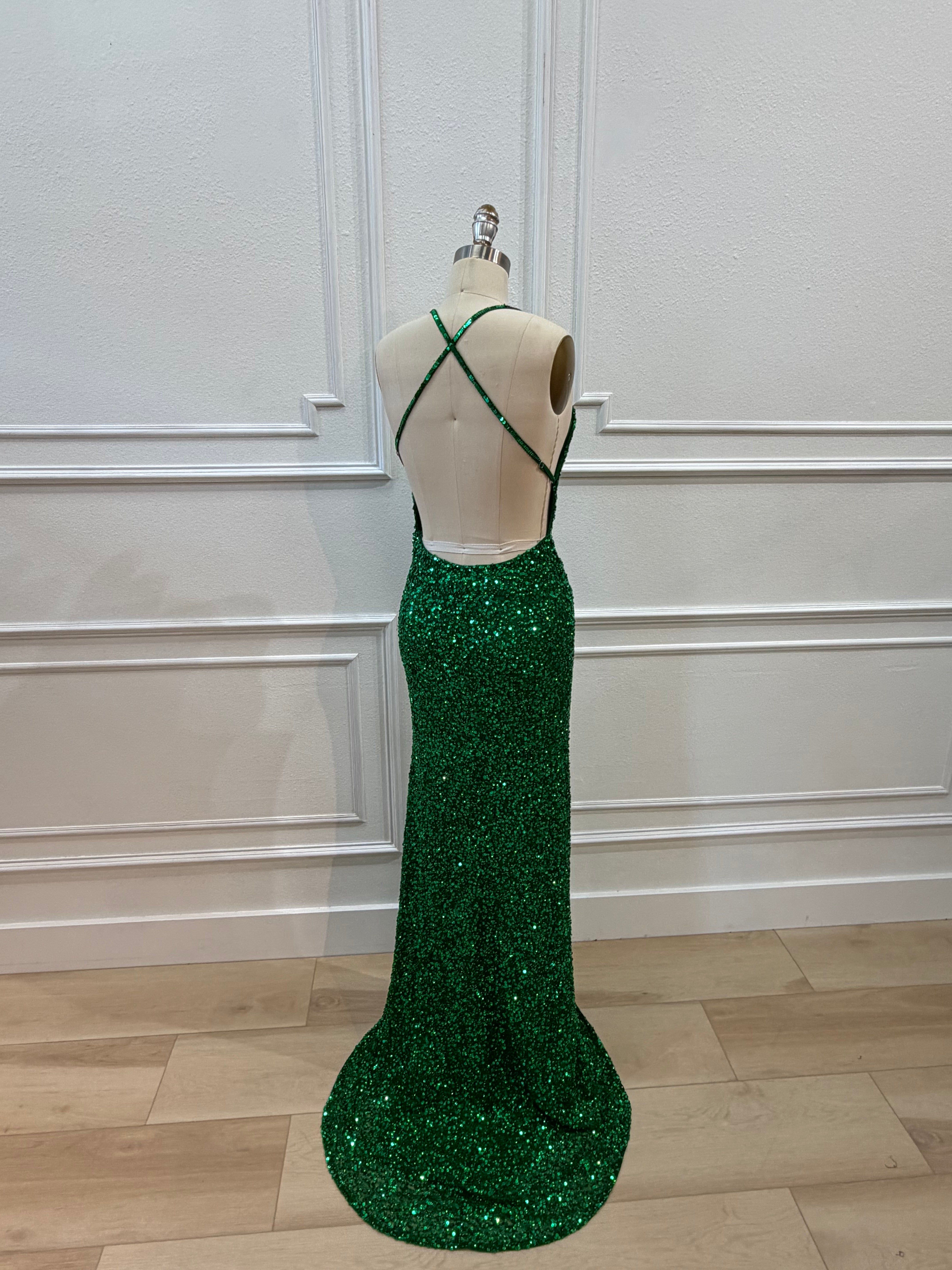 bonnie prom dress WornOnTV: Bonnie's navy blue prom dress on The Vampire Diaries | Kat Graham