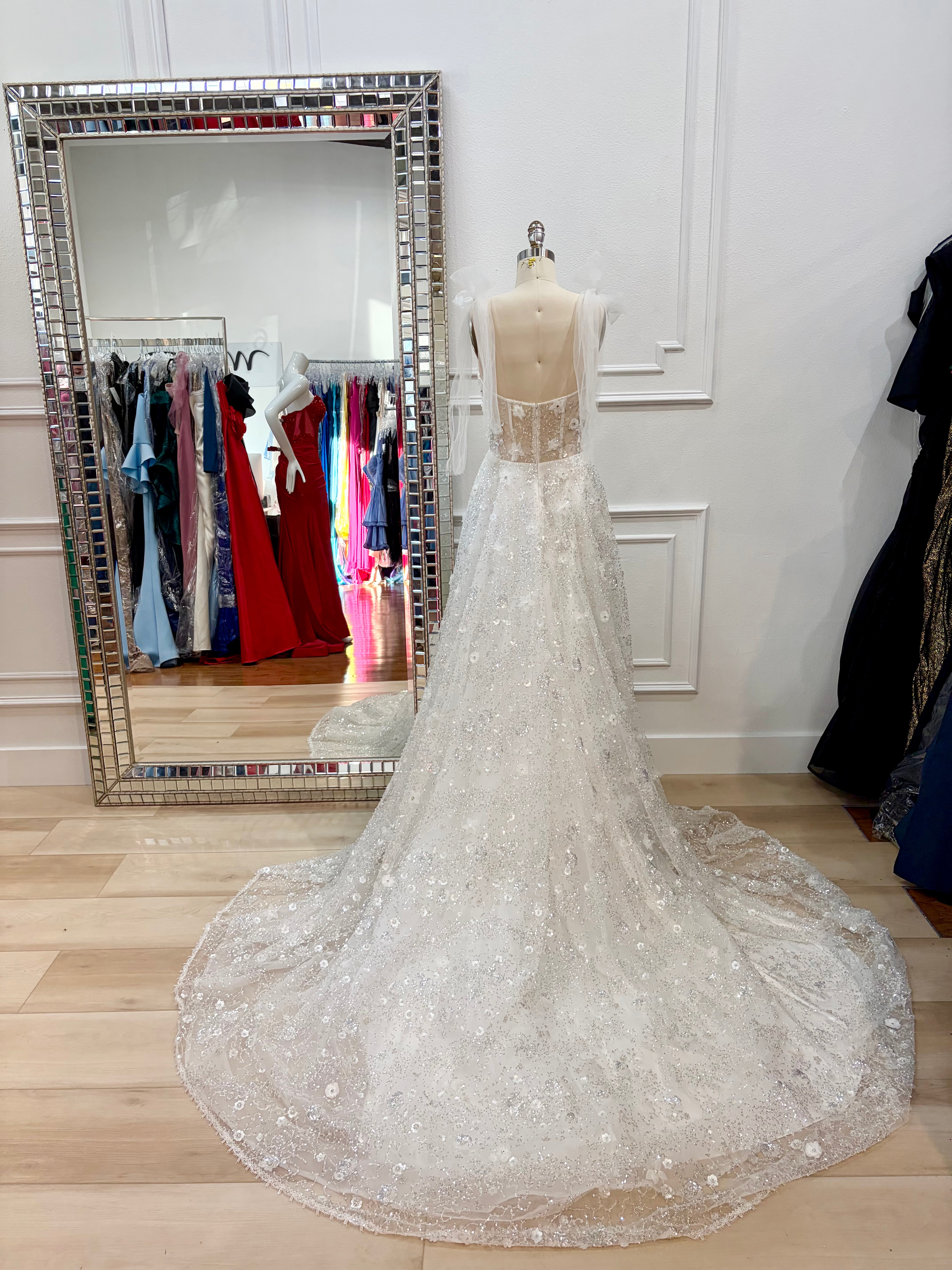 Angola Moneda Juliet Gown – Mia Bella Couture