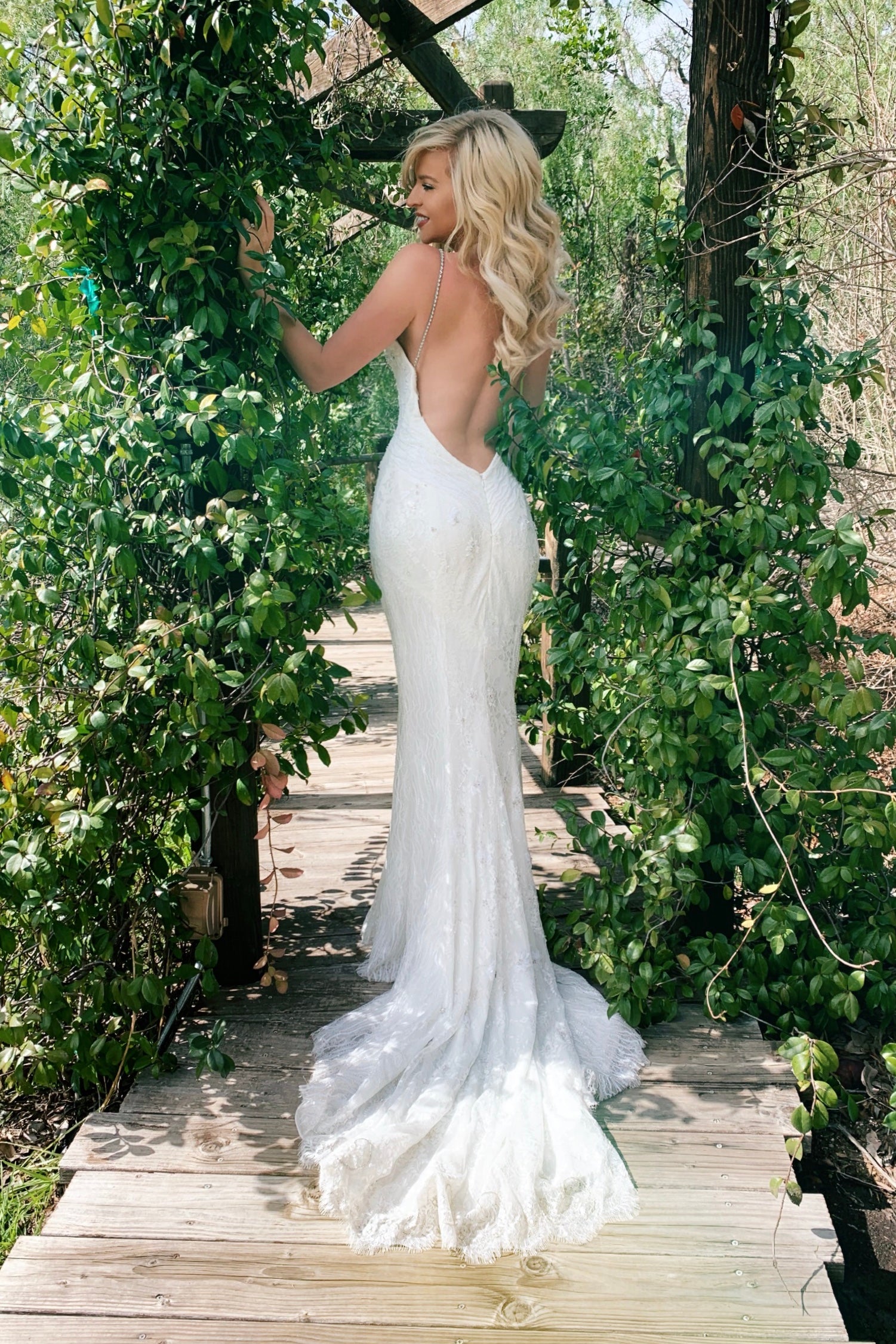 Low Back Fitted Wedding Dress Low Back Soft Lace Wedding Dress David's Bridal Low Back Fitted Wedding Dress Low Back Soft Lace Wedding Dress David's Bridal
